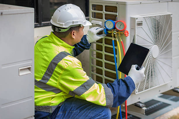 Professional Hvac technician working in Goldston, NC